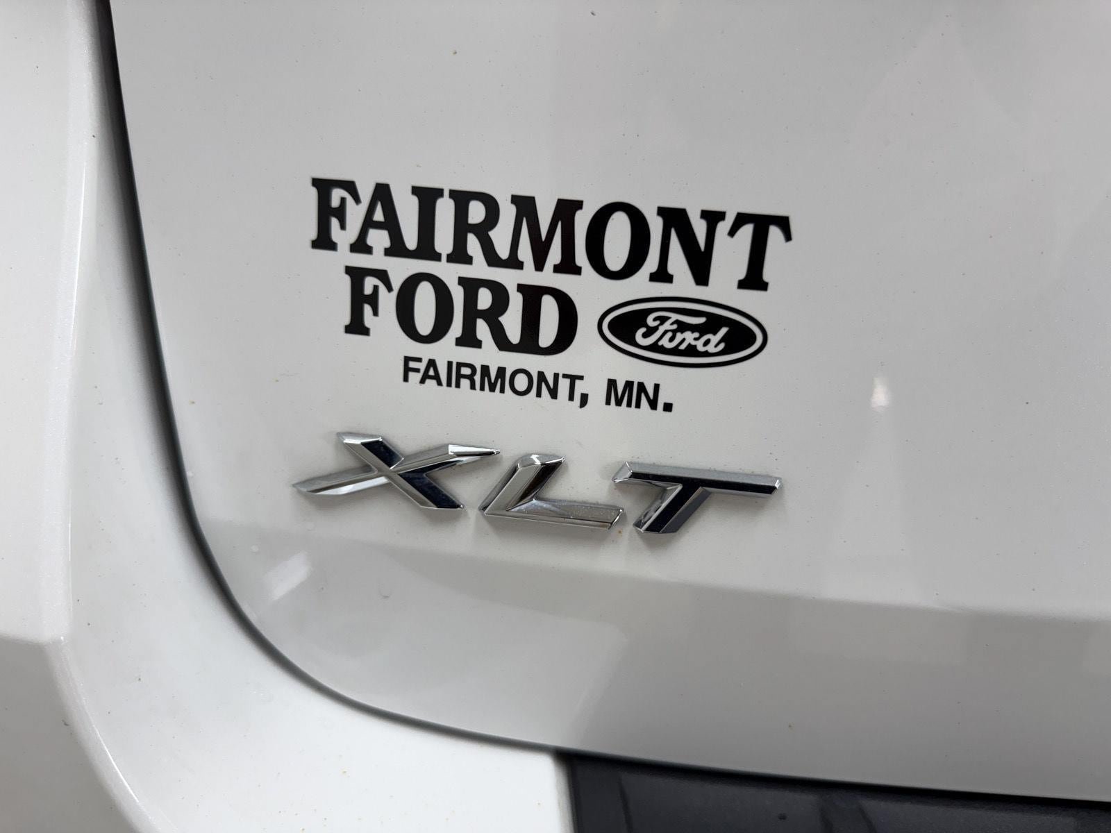 Used 2024 Ford Explorer XLT w/ Equipment Group 202A AWD/4WD image 35