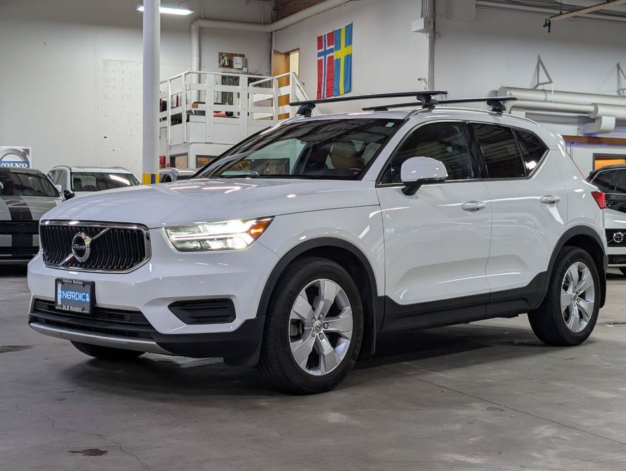 Used 2019 Volvo XC40 T5 Momentum AWD/4WD image 3