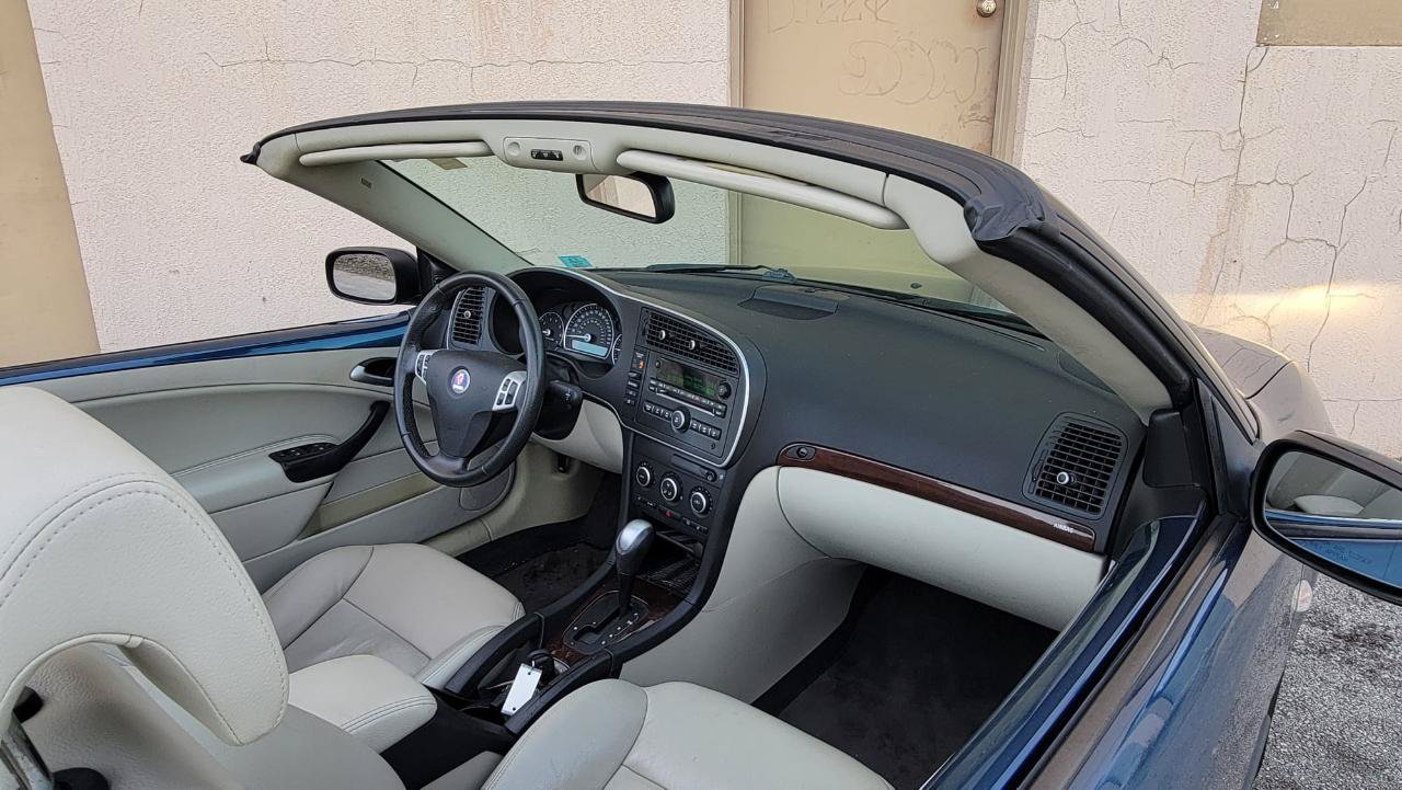 Used 2004 Saab 9-3 Aero FWD image 29