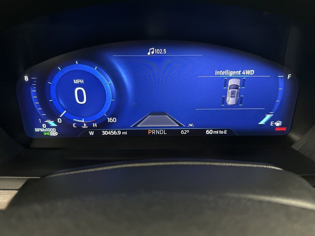 Used 2022 Ford Explorer Platinum w/ Equipment Group 601A AWD/4WD image 28