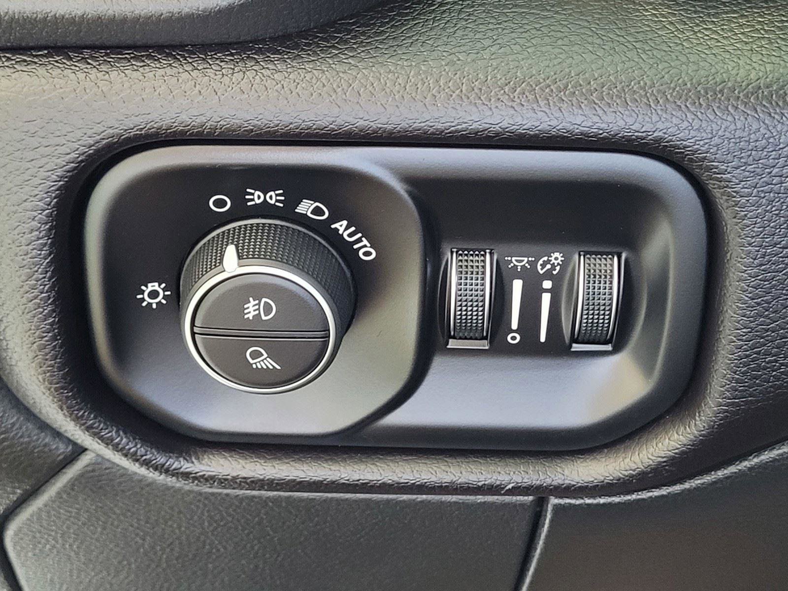 Used 2022 RAM 3500 Laramie w/ Night Edition image 18