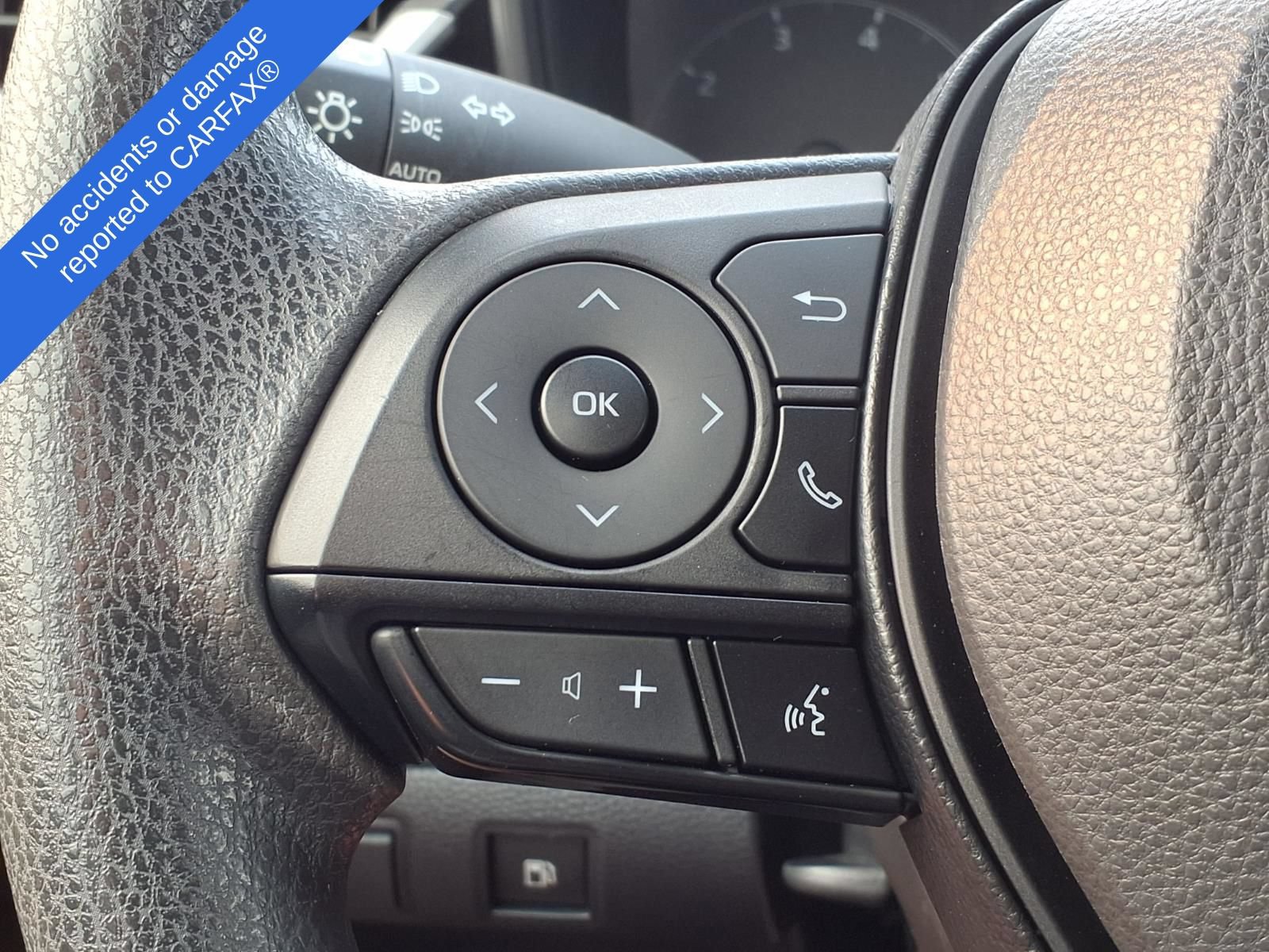 Used 2024 Toyota Corolla LE AWD/4WD image 28