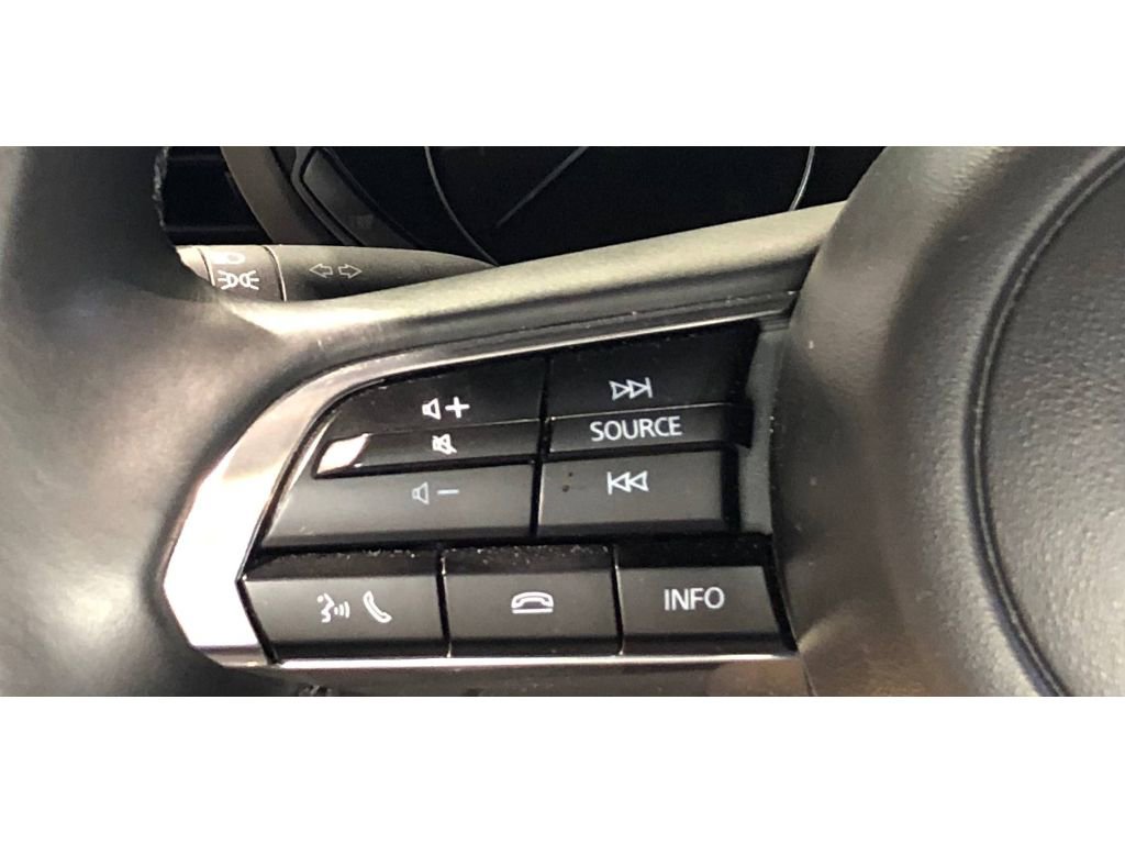 Used 2024 MAZDA MAZDA3 s image 24