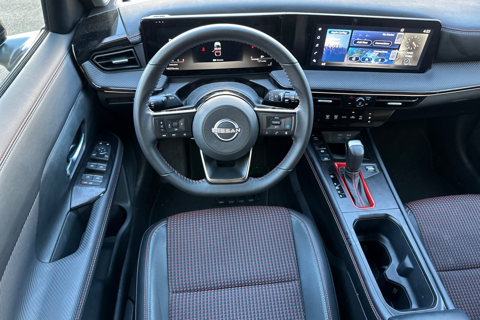 Used 2025 Nissan Kicks SR AWD/4WD image 16