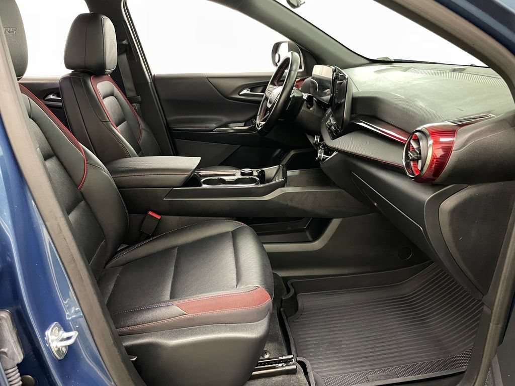 Used 2026 Chevrolet Equinox RS w/ LPO, Floor Liner Package AWD/4WD image 35