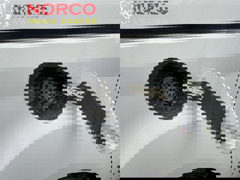 Used 2018 Ford Transit Connect XLT image 20