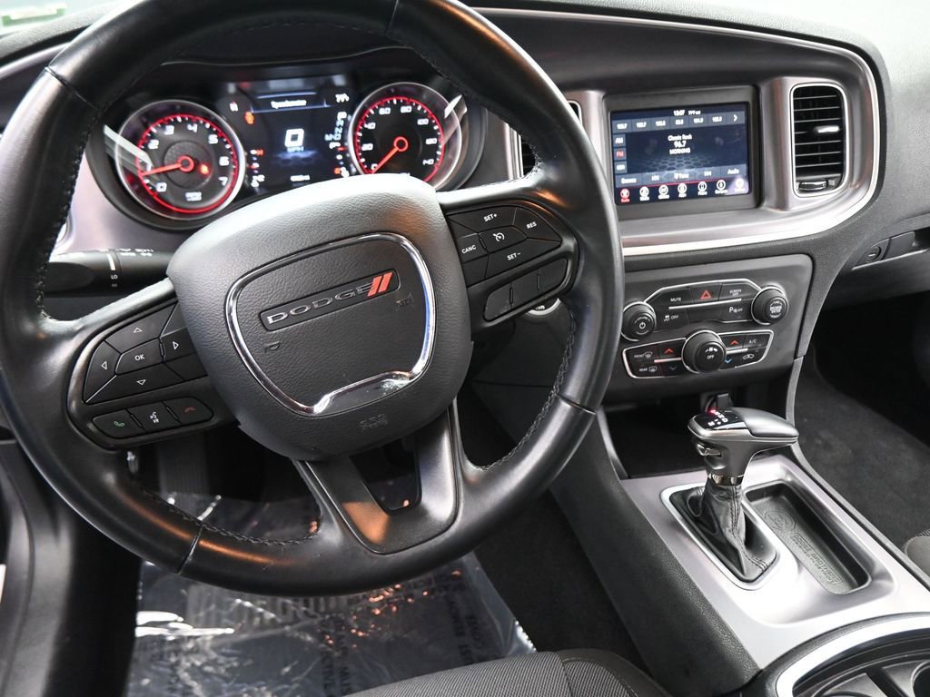 Used 2020 Dodge Charger SXT image 39
