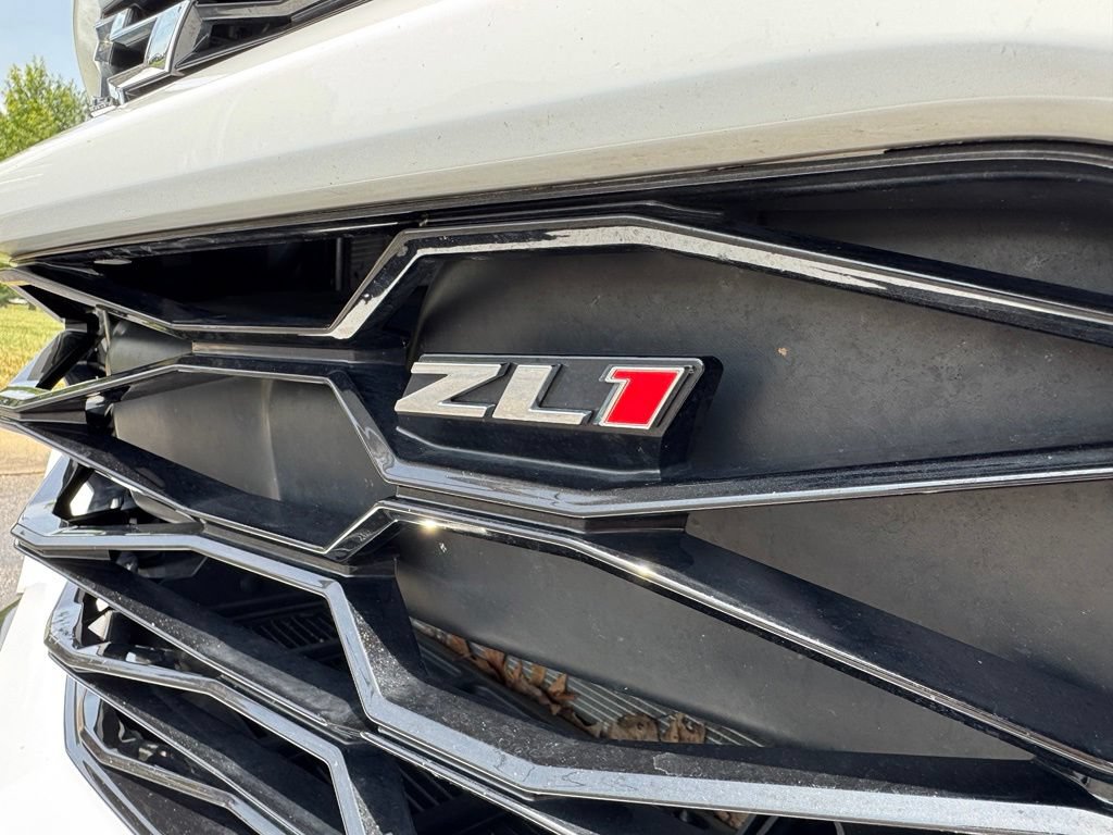 Used 2022 Chevrolet Camaro ZL1 RWD image 12