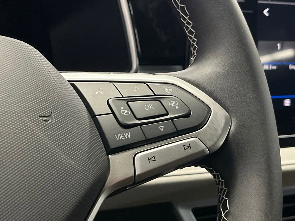 New 2026 Volkswagen Taos SE image 25