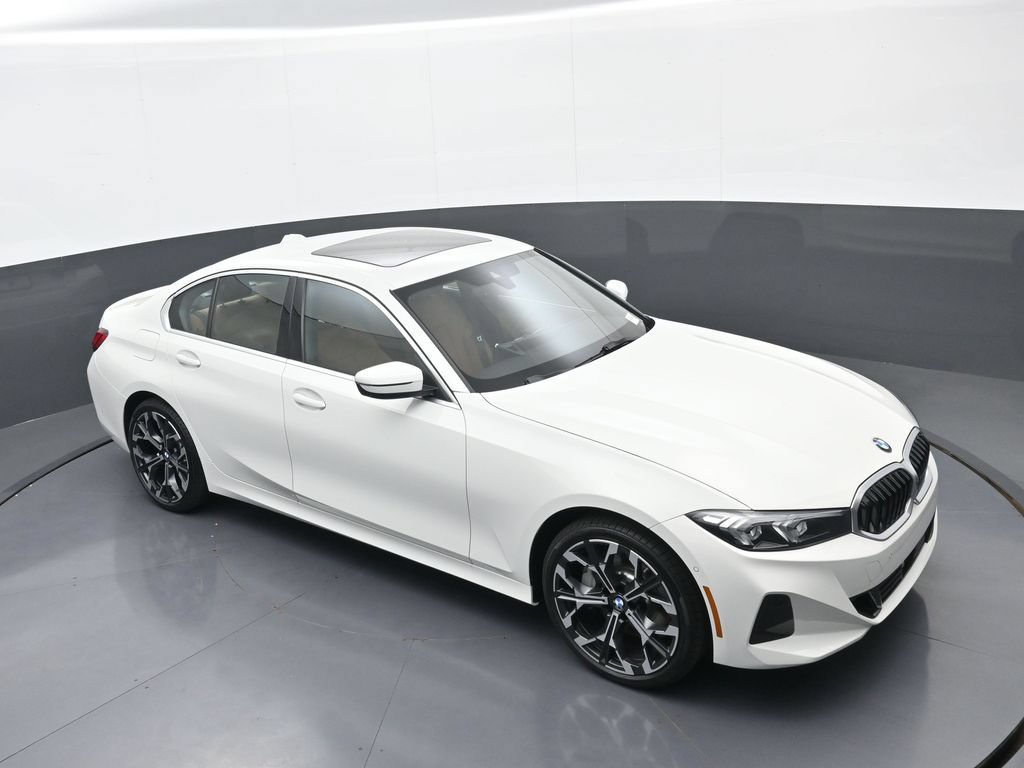 New 2026 BMW 330i xDrive Sedan w/ Convenience Package AWD/4WD image 28