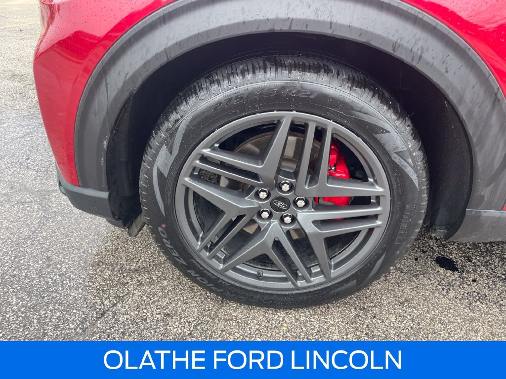 Used 2026 Ford Explorer ST AWD/4WD image 28