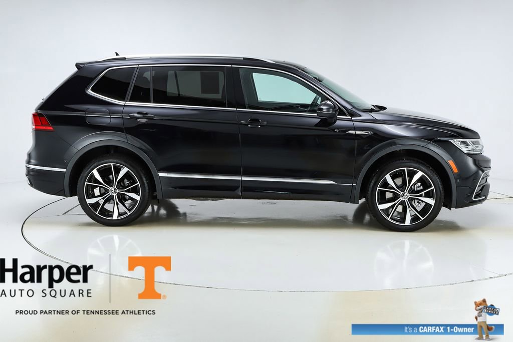 Used 2024 Volkswagen Tiguan SEL R-Line image 10