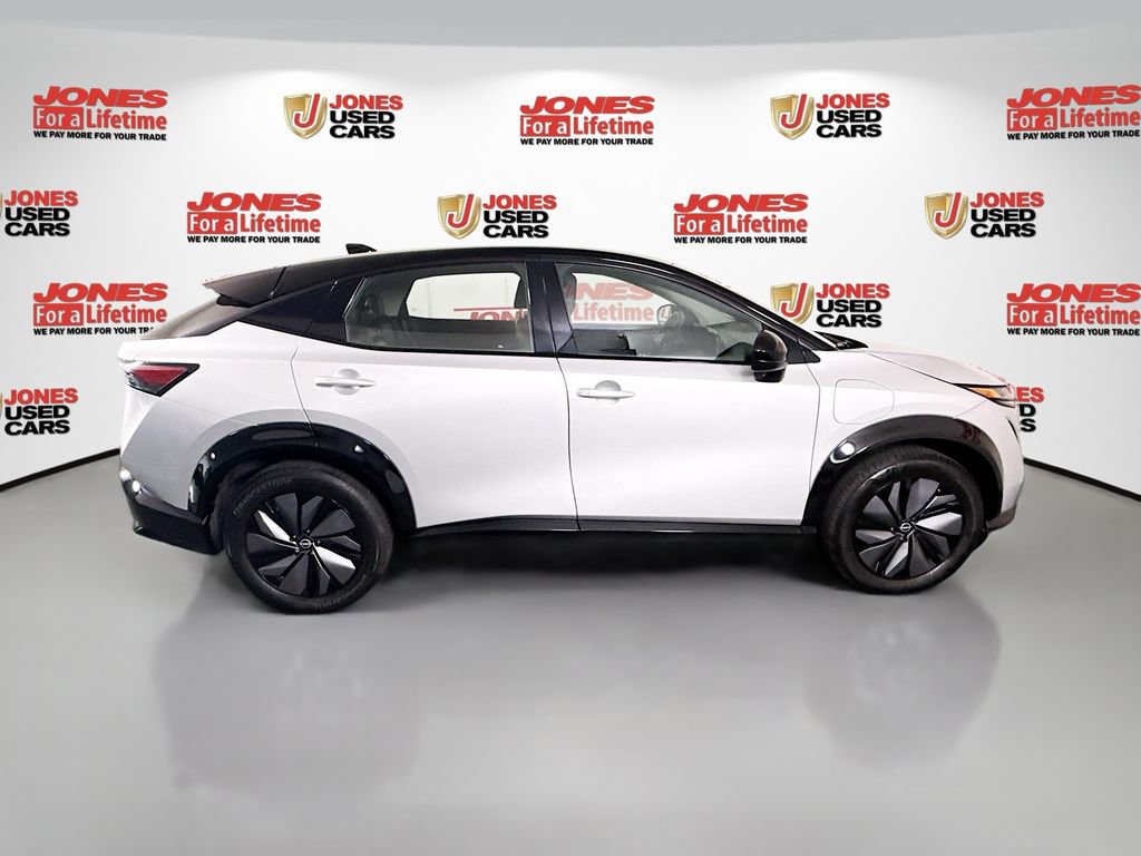 Used 2023 Nissan Ariya AWD image 17