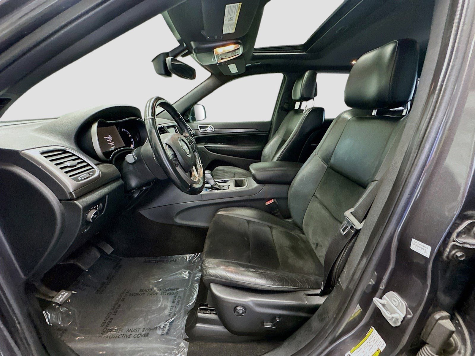 Used 2018 Jeep Grand Cherokee Altitude image 16