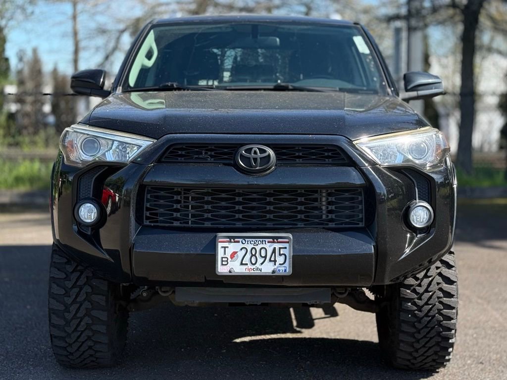 Used 2014 Toyota 4Runner SR5 image 8