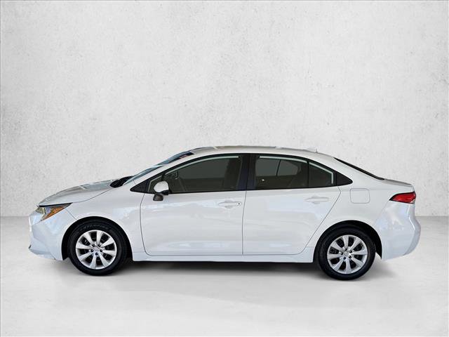 Used 2023 Toyota Corolla LE image 2