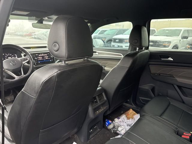 Used 2022 Volkswagen Atlas Cross Sport SE image 16