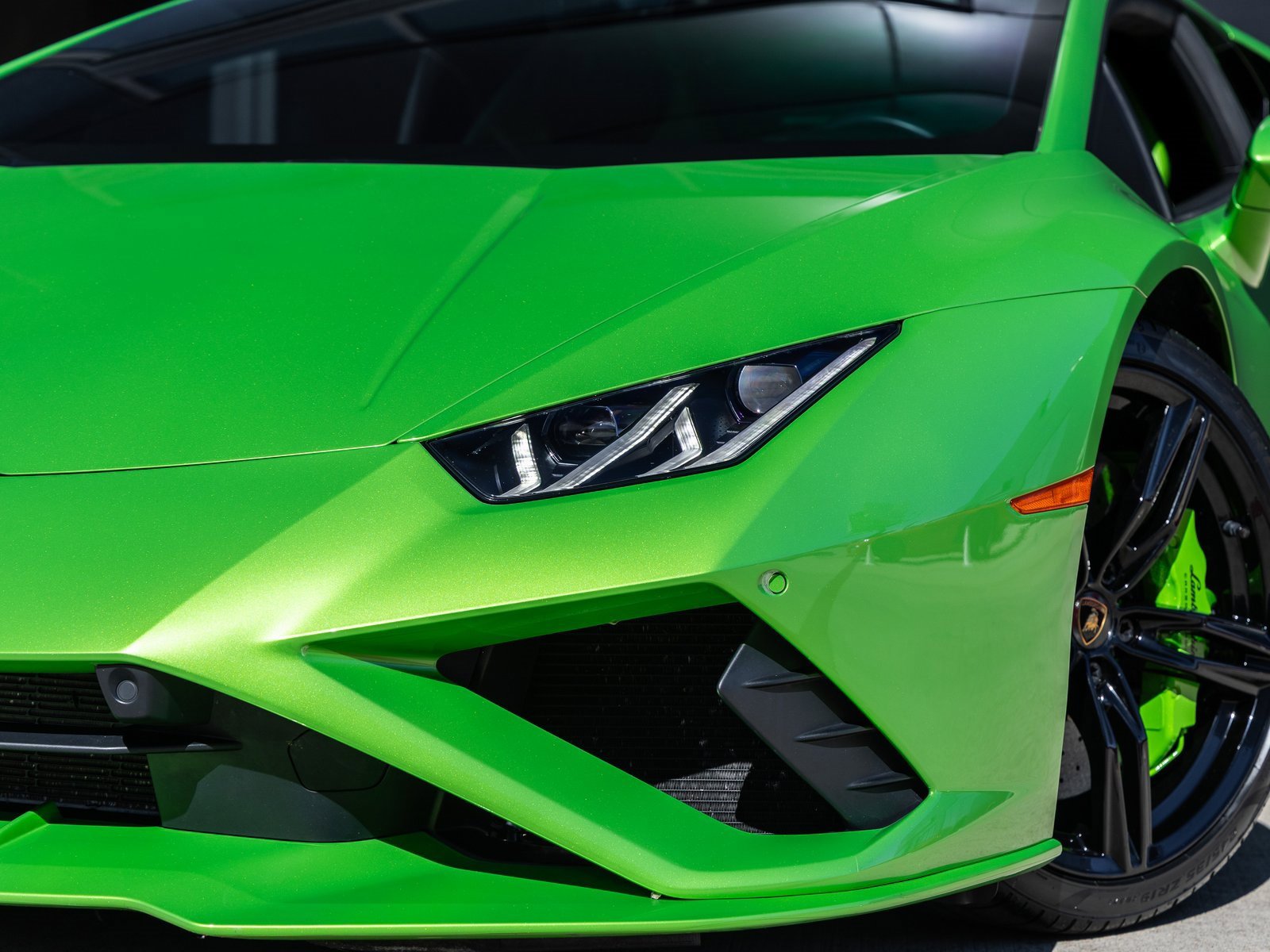 Used 2022 Lamborghini Huracan EVO image 17