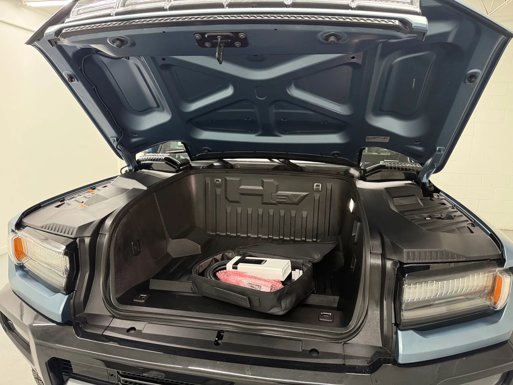 Used 2024 GMC Hummer EV 3X w/ Omega Edition image 49