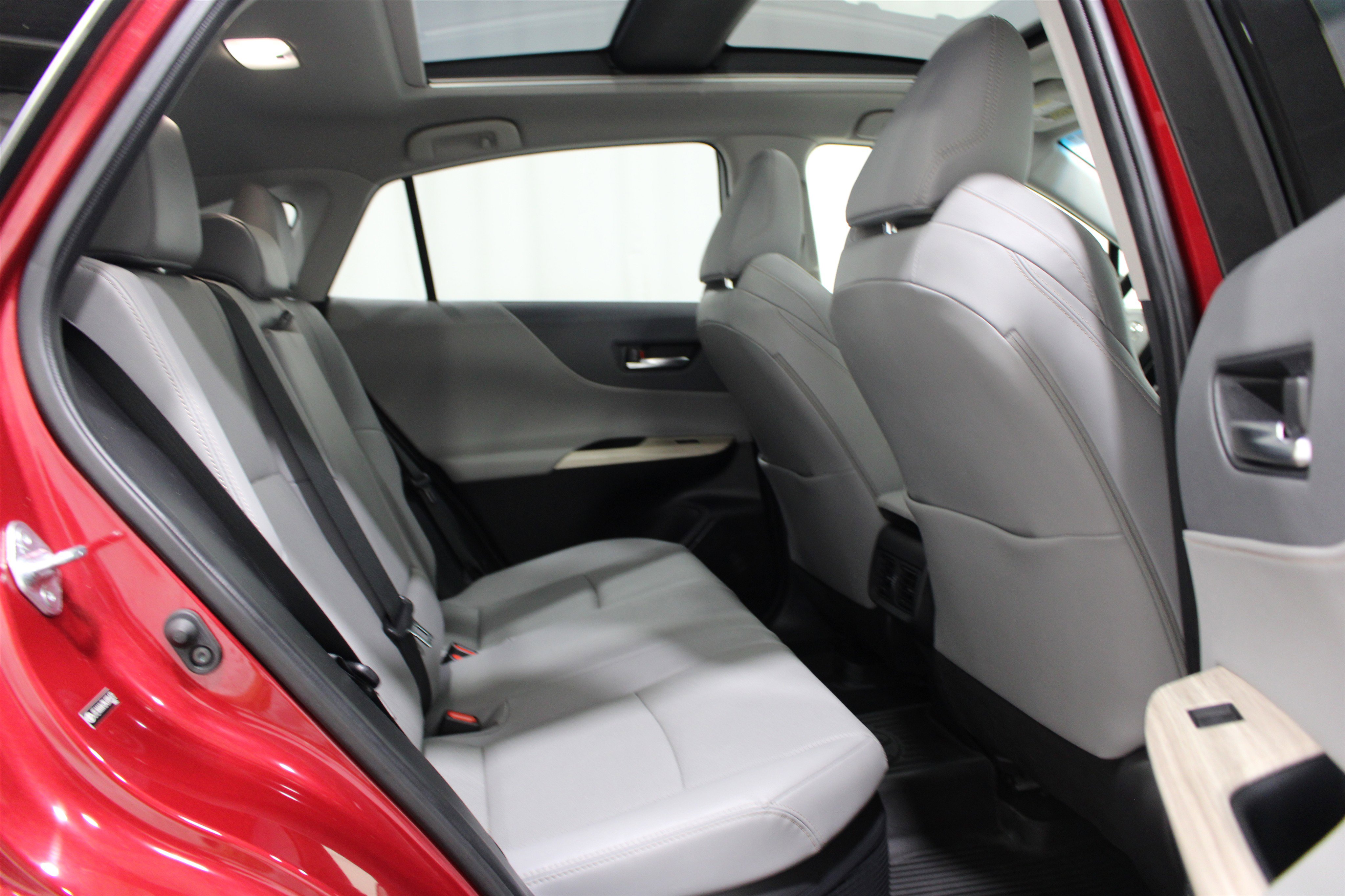 Used 2021 Toyota Venza Limited AWD/4WD image 26