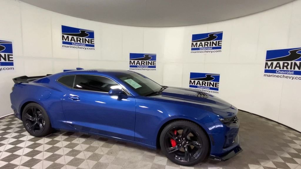 Used 2024 Chevrolet Camaro LT w/ RS Package RWD image 3