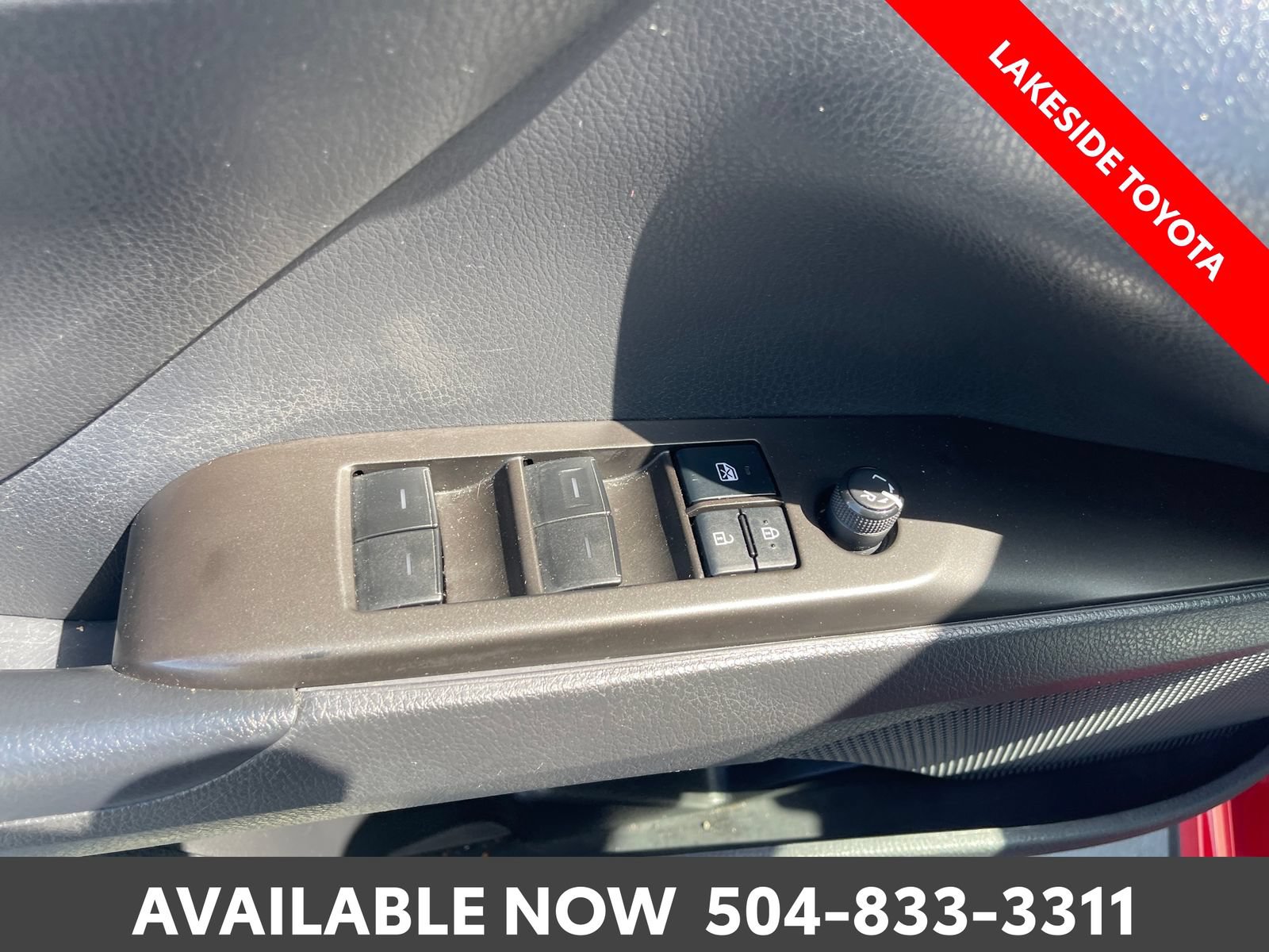 Used 2022 Toyota Camry SE FWD image 24