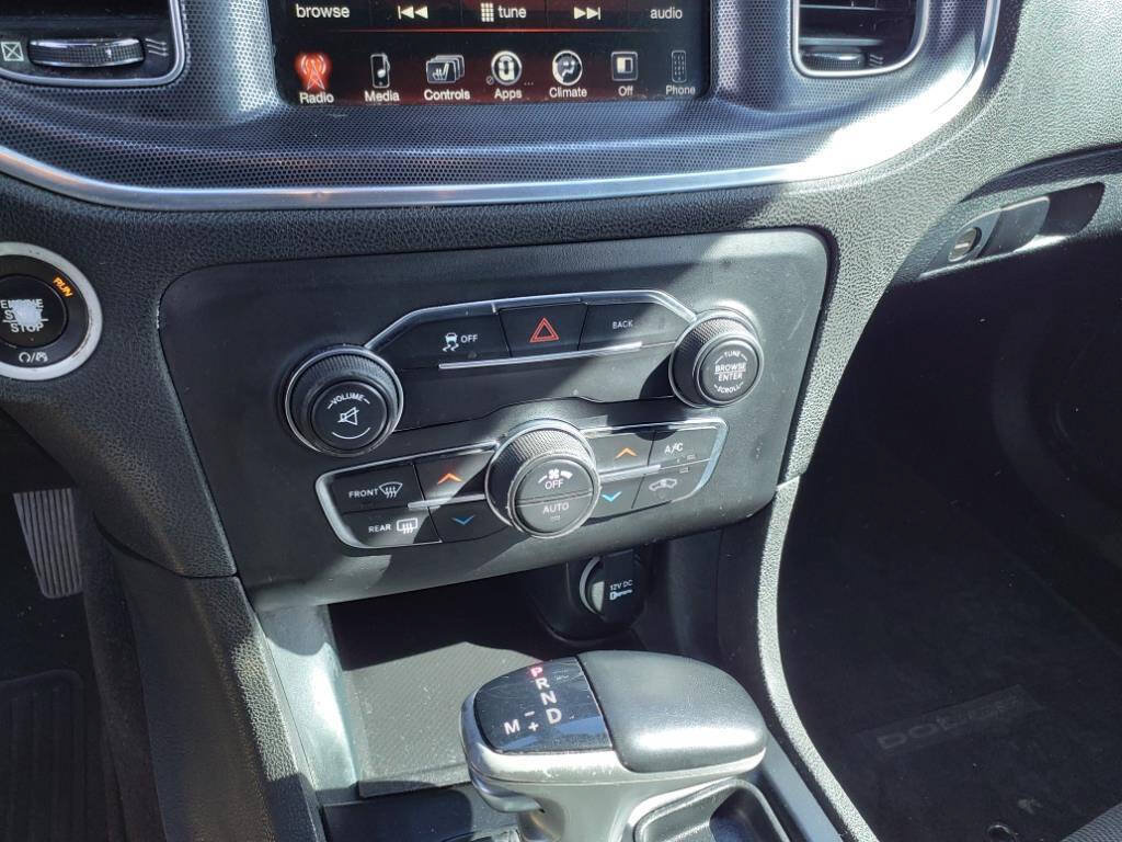 Used 2016 Dodge Charger SXT RWD image 16