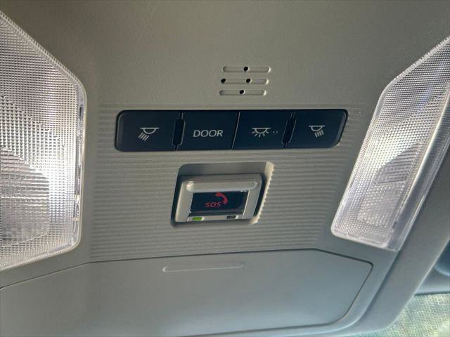 Certified 2025 Toyota RAV4 Woodland Edition image 19