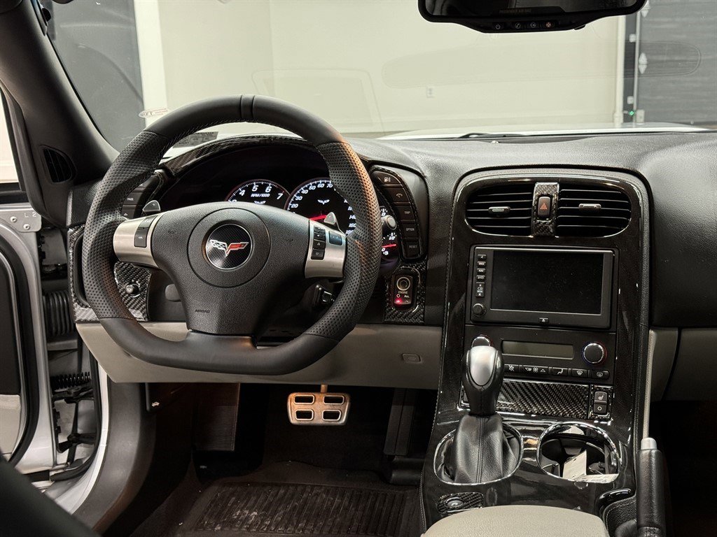 Used 2011 Chevrolet Corvette Grand Sport w/ Preferred Equipment Group image 26