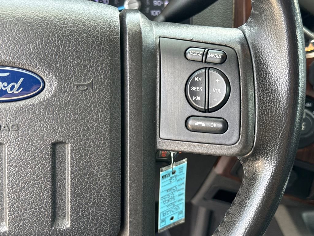 Used 2011 Ford F250 Lariat w/ Lariat Interior Pkg AWD/4WD image 16