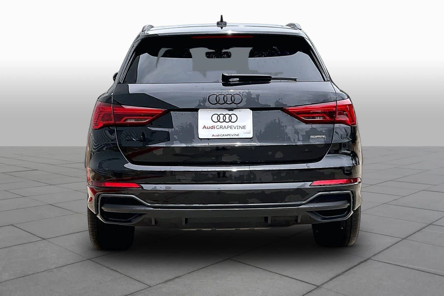 Used 2025 Audi Q3 2.0T Premium w/ Convenience Package AWD/4WD image 5