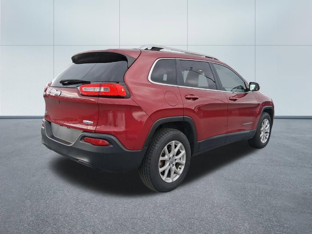 Used 2015 Jeep Cherokee Latitude w/ Cold Weather Group image 5