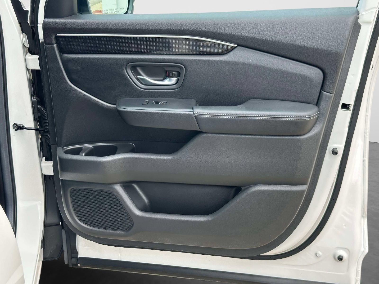 Used 2025 Honda Pilot Elite image 9