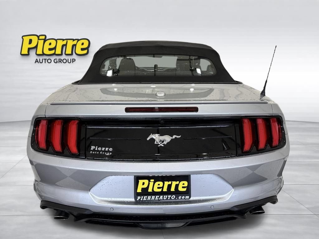 Used 2023 Ford Mustang Premium RWD image 4