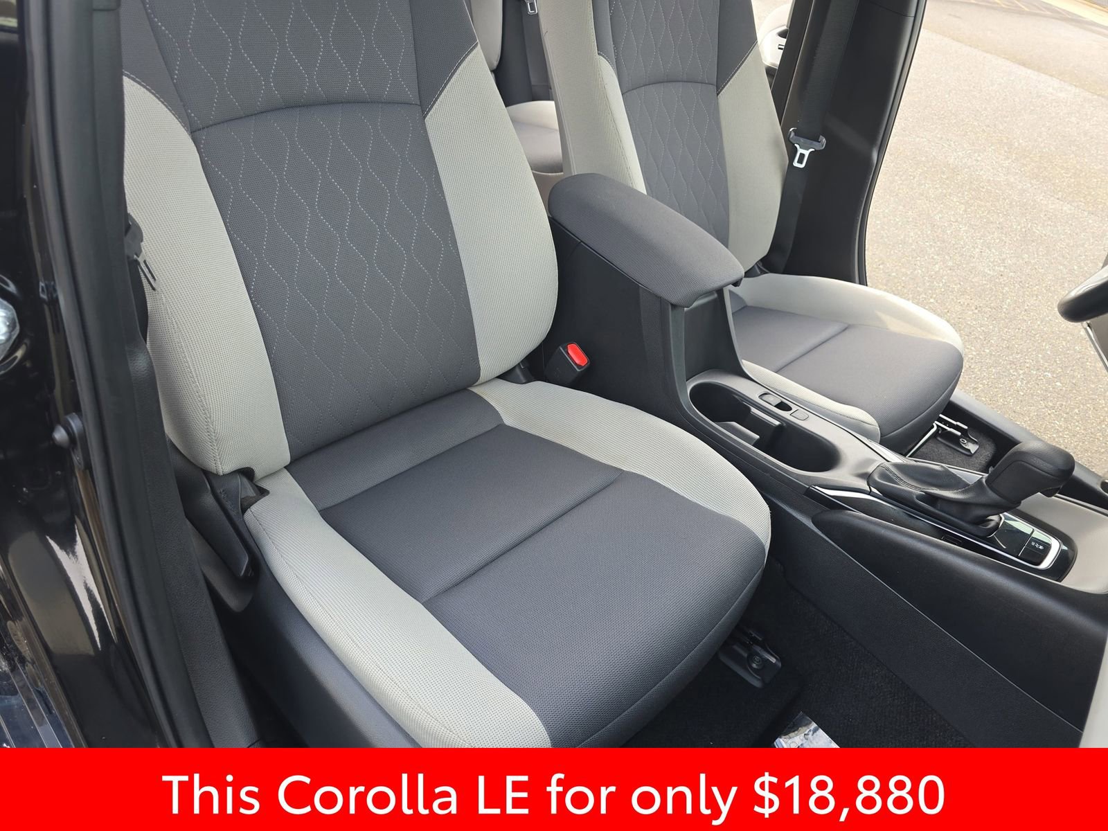 Used 2024 Toyota Corolla LE image 16