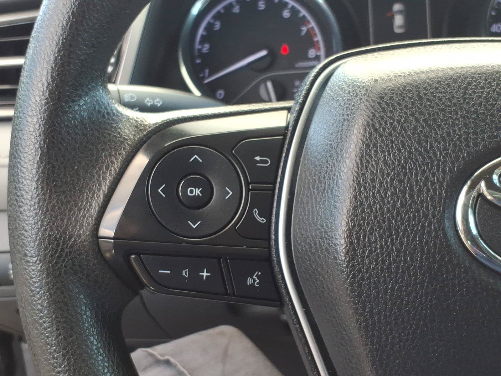 Used 2019 Toyota Camry LE FWD image 18