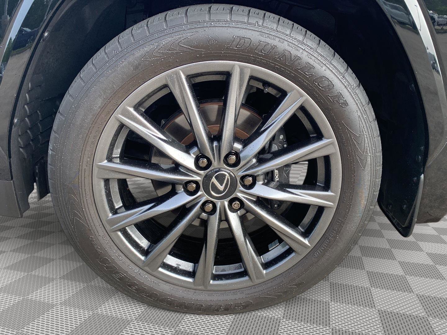 Used 2024 Lexus LX 600 F Sport image 9