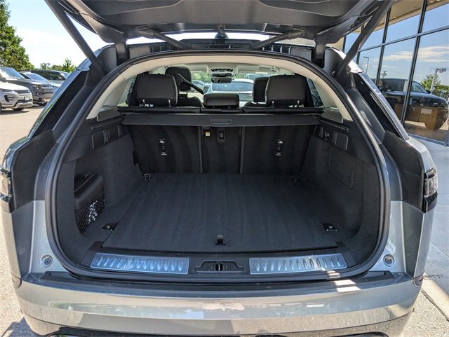 Used 2025 Land Rover Range Rover Velar Dynamic SE image 6