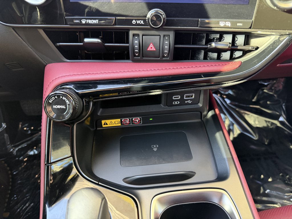 Used 2024 Lexus NX 350h AWD image 28