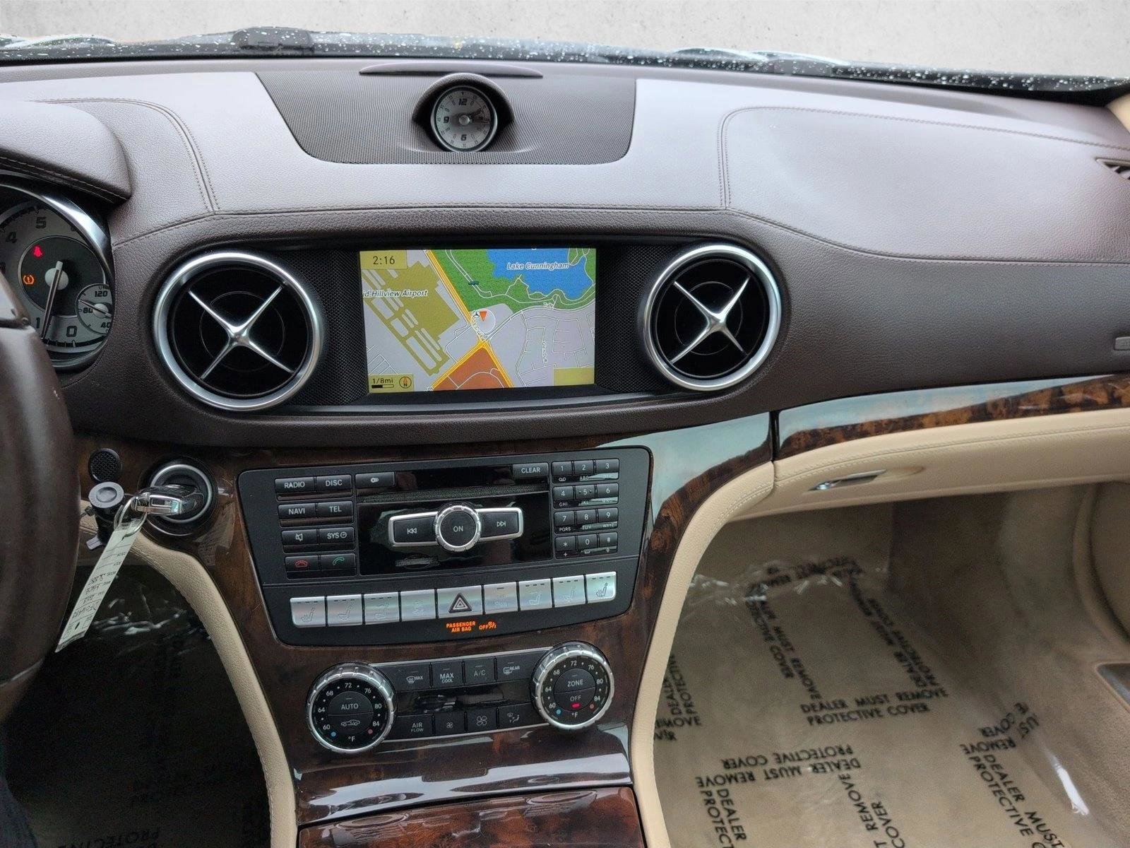 Used 2013 Mercedes-Benz SL 550 image 15