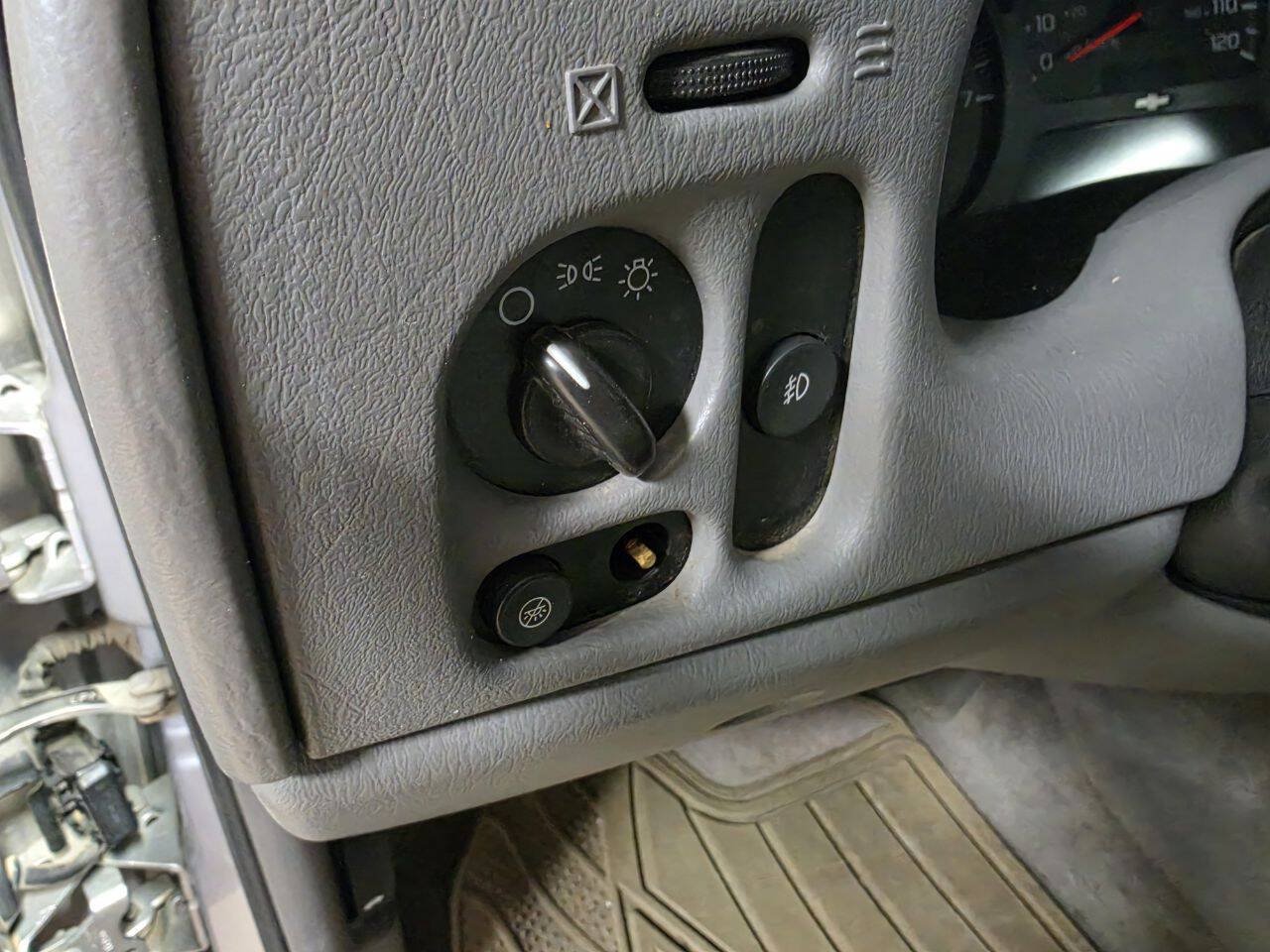 Used 2005 Chevrolet TrailBlazer EXT 4WD w/ LS Preferred Equipment Group image 27