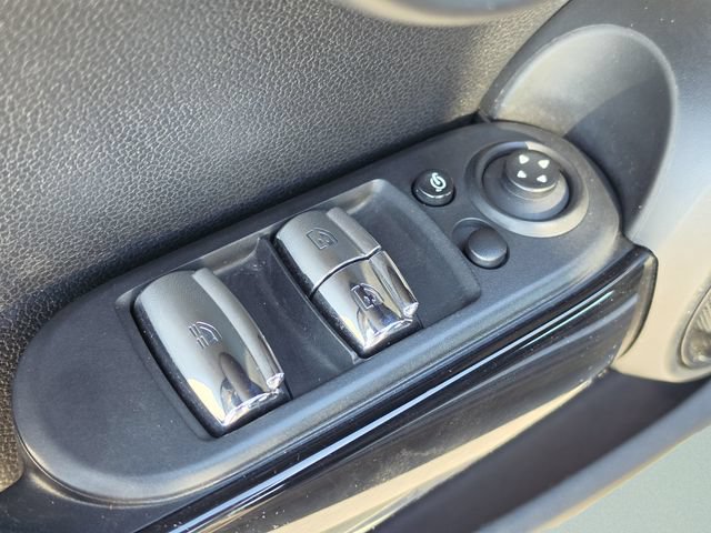 Used 2019 MINI Cooper S w/ Premium Package FWD image 28