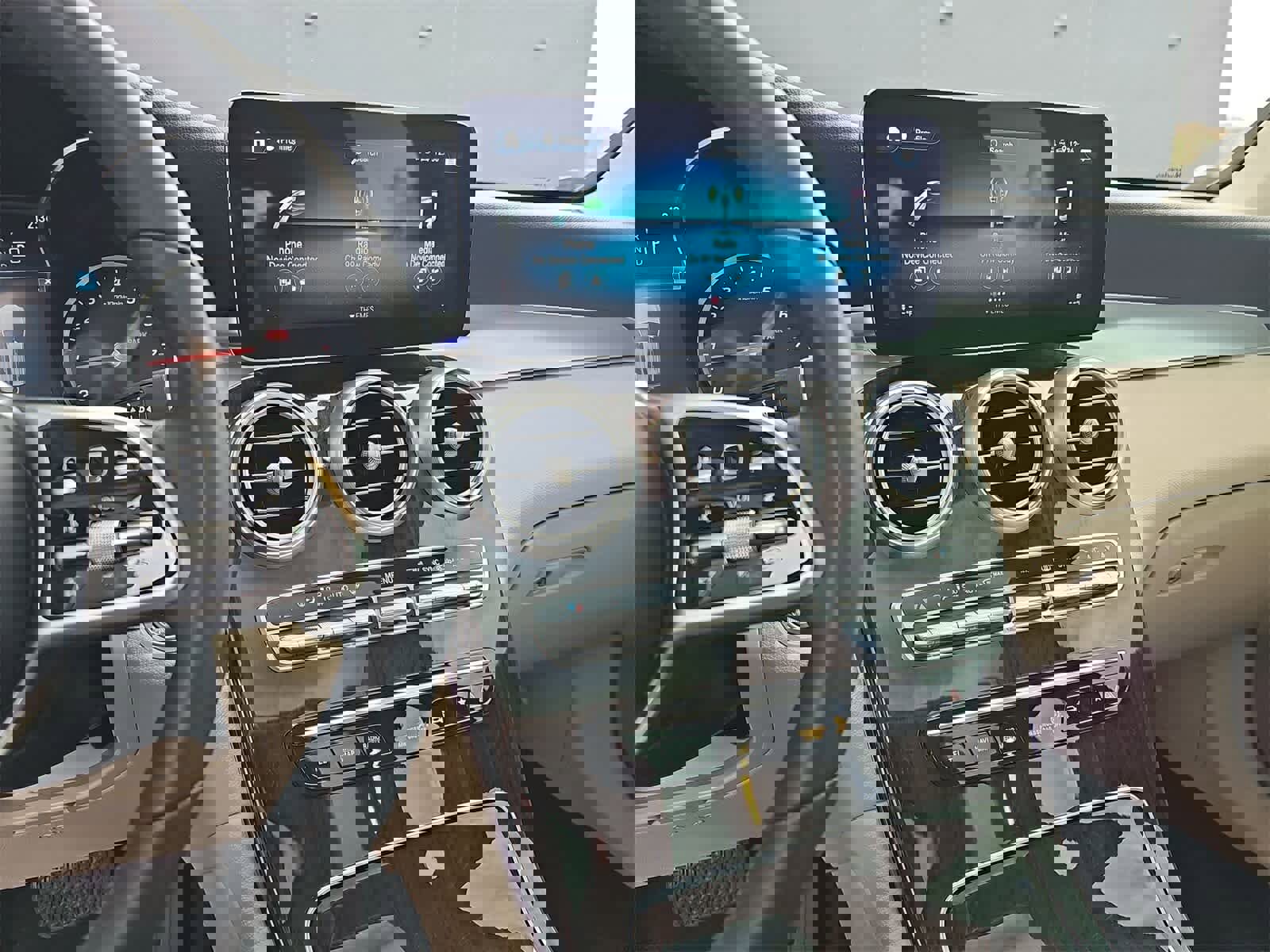 Used 2021 Mercedes-Benz GLC 300 4MATIC image 20