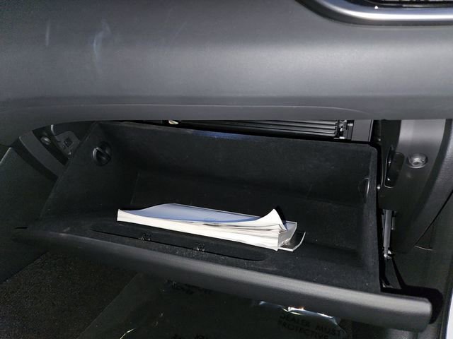 Used 2025 Genesis G70 2.5T image 20