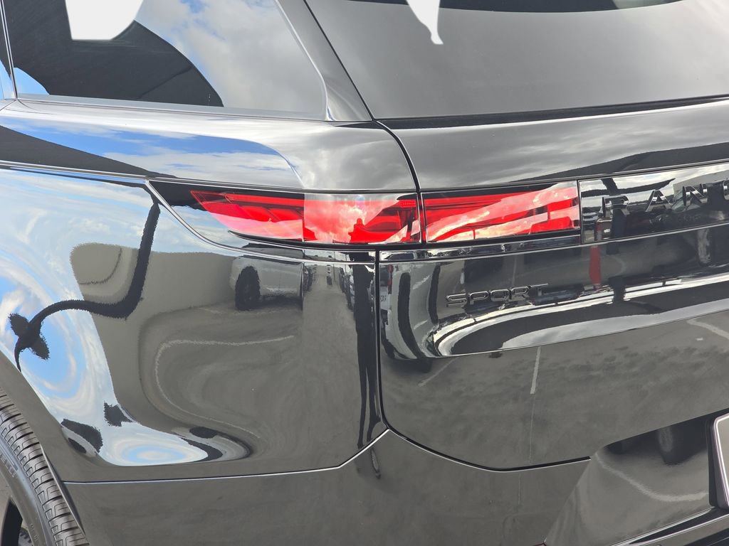 New 2026 Land Rover Range Rover Sport Dynamic SE AWD/4WD image 35