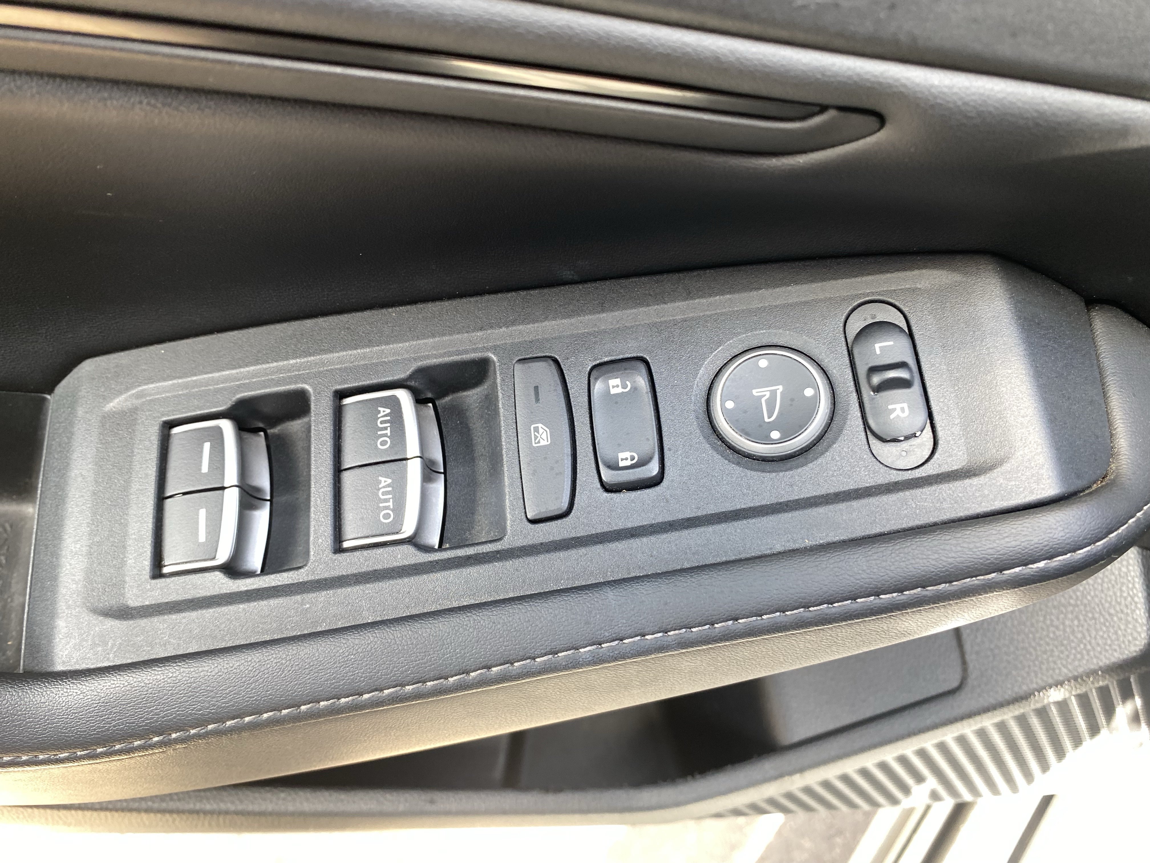 Used 2023 Honda Accord Sport image 18