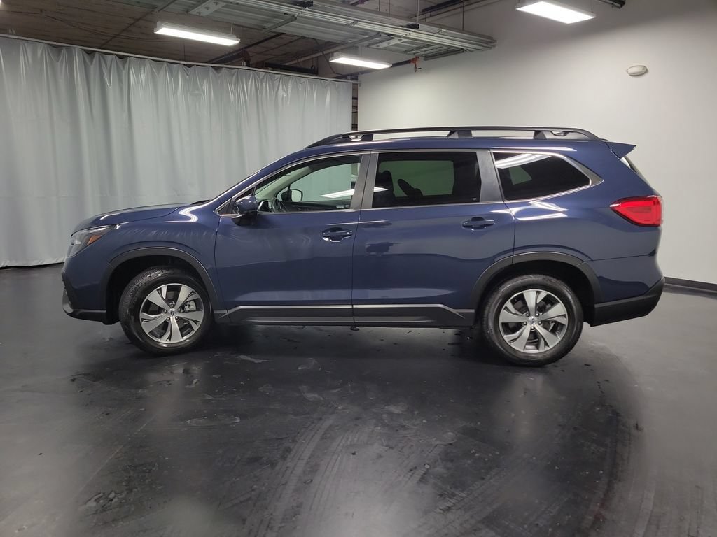Used 2025 Subaru Ascent Premium w/ Popular Package #2 AWD/4WD image 5