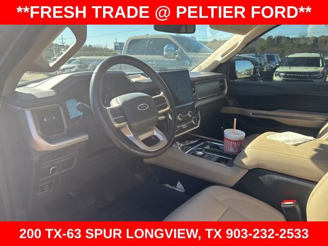 Used 2022 Ford Expedition XLT image 7