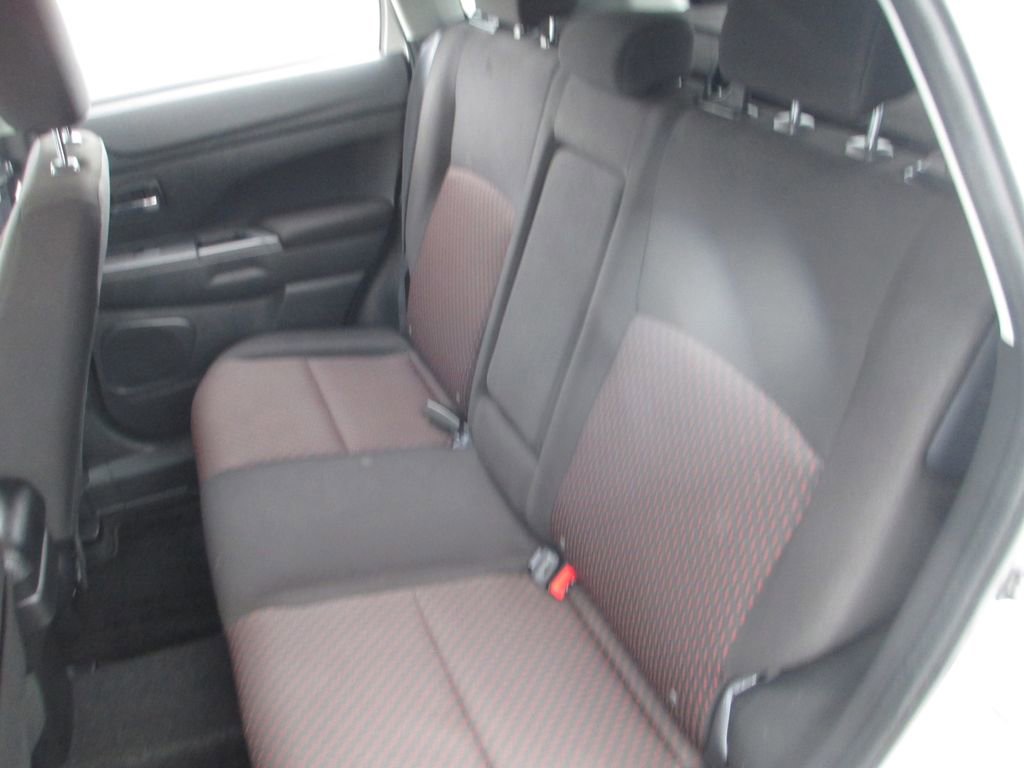 Used 2019 Mitsubishi Outlander Sport LE AWD/4WD image 21