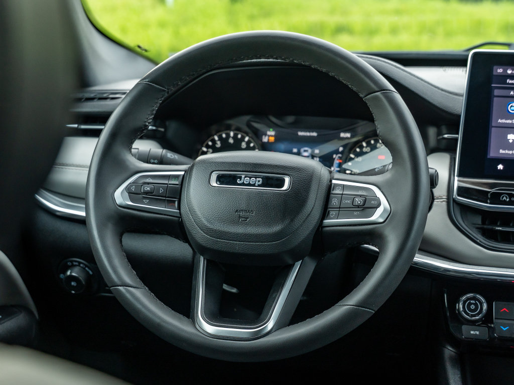 Used 2024 Jeep Compass Limited AWD/4WD image 21